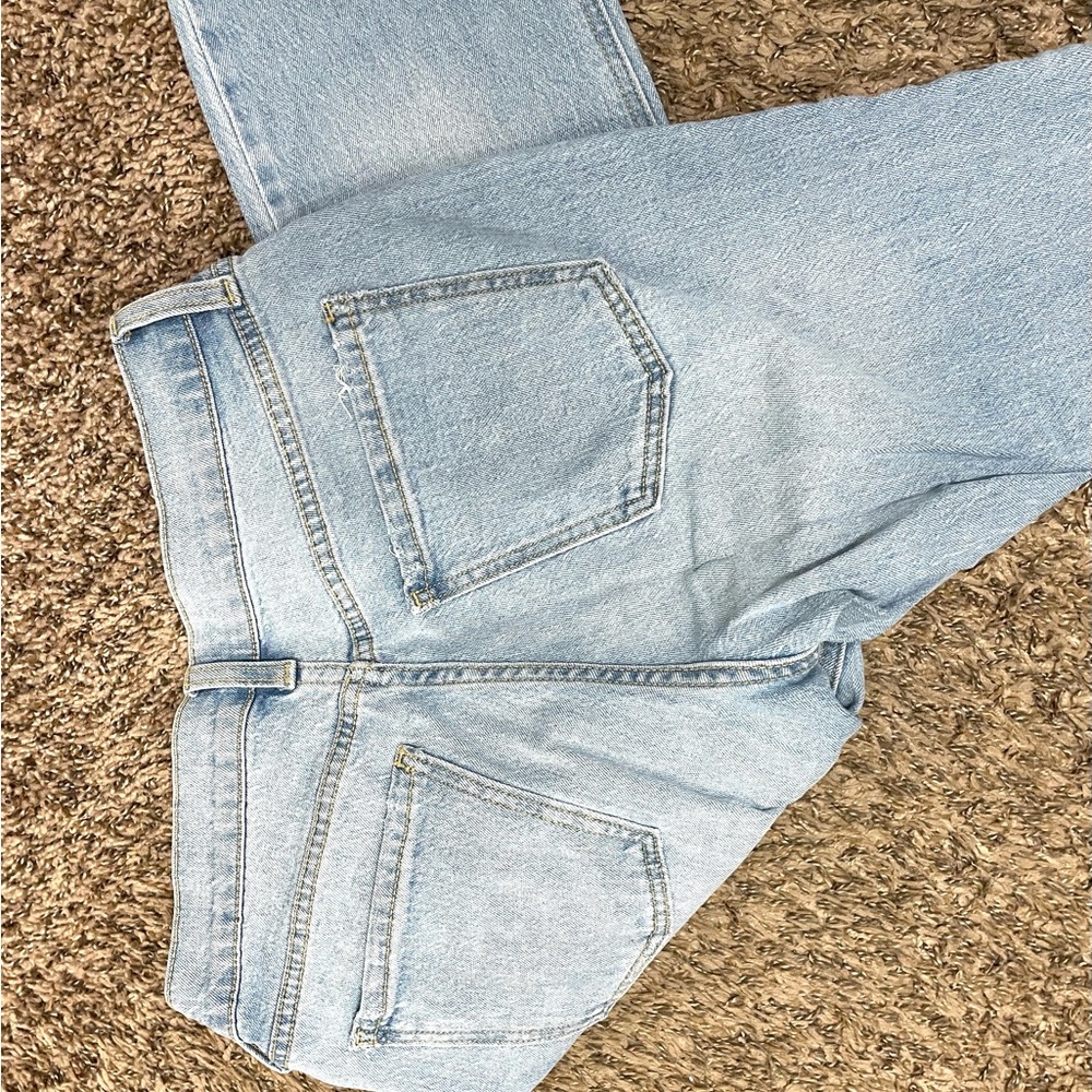Old navy wow boyfriend mid rise jeans - Picture 3 of 3